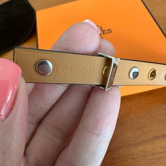 Hermes - Picture 8 of 12